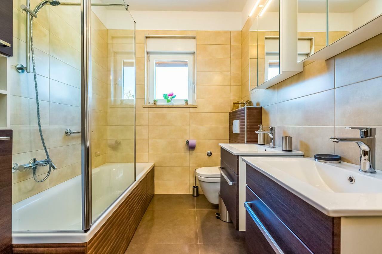 Apartman - The View Krk Town Exterior photo